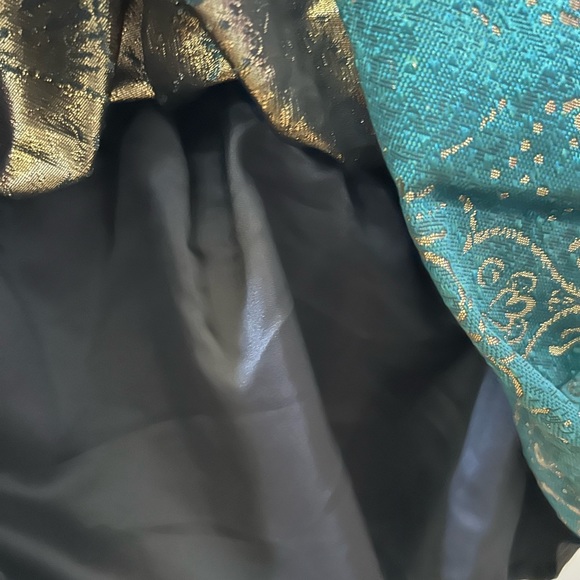 Baby Girl Holiday Dress. Gorgeous Green and Gold. - Picture 4 of 6